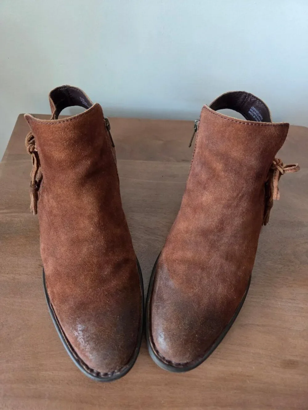 EUC BORN GENUINE LEATHER BROWN STACKED HEEL BOOTIE SHOES SIZE 9.5